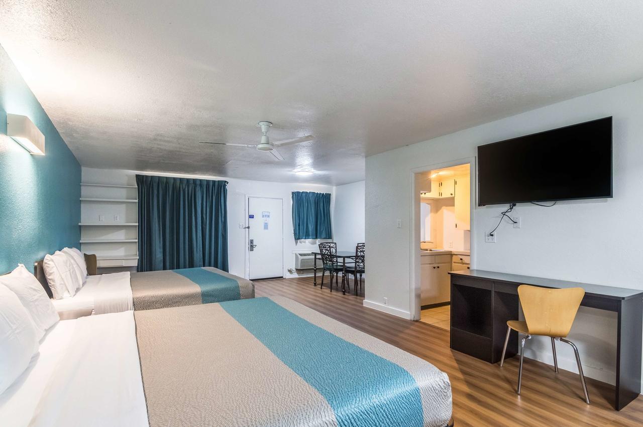 Trade Wind Motel Jacksonville Buitenkant foto