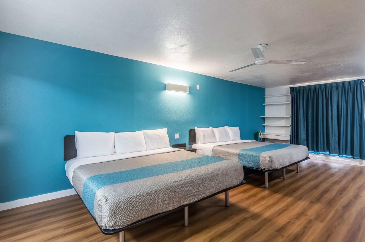 Trade Wind Motel Jacksonville Buitenkant foto