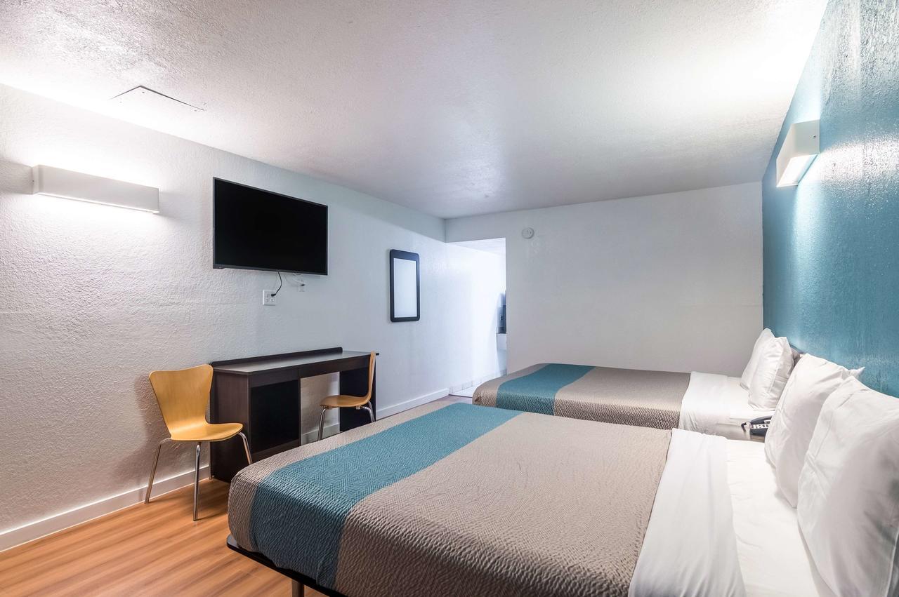 Trade Wind Motel Jacksonville Buitenkant foto