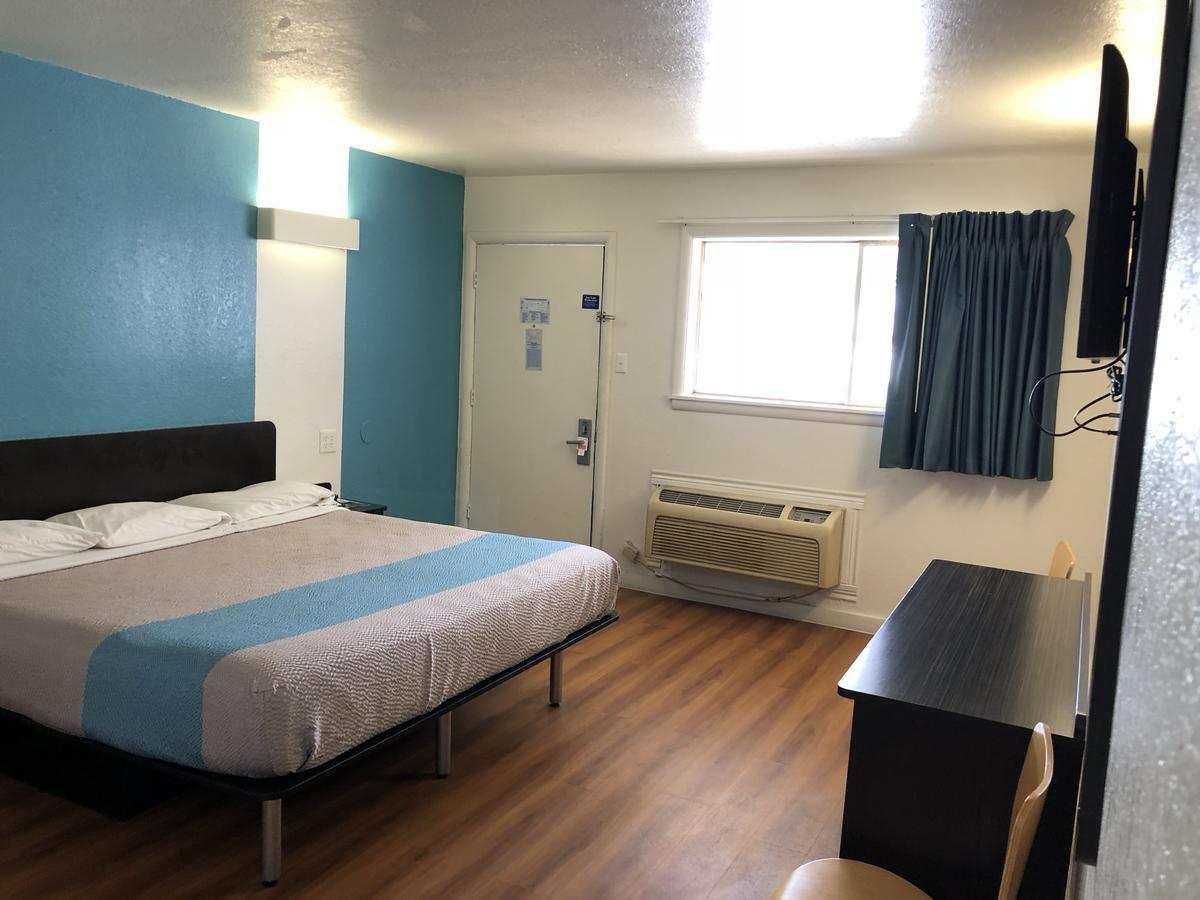 Trade Wind Motel Jacksonville Buitenkant foto