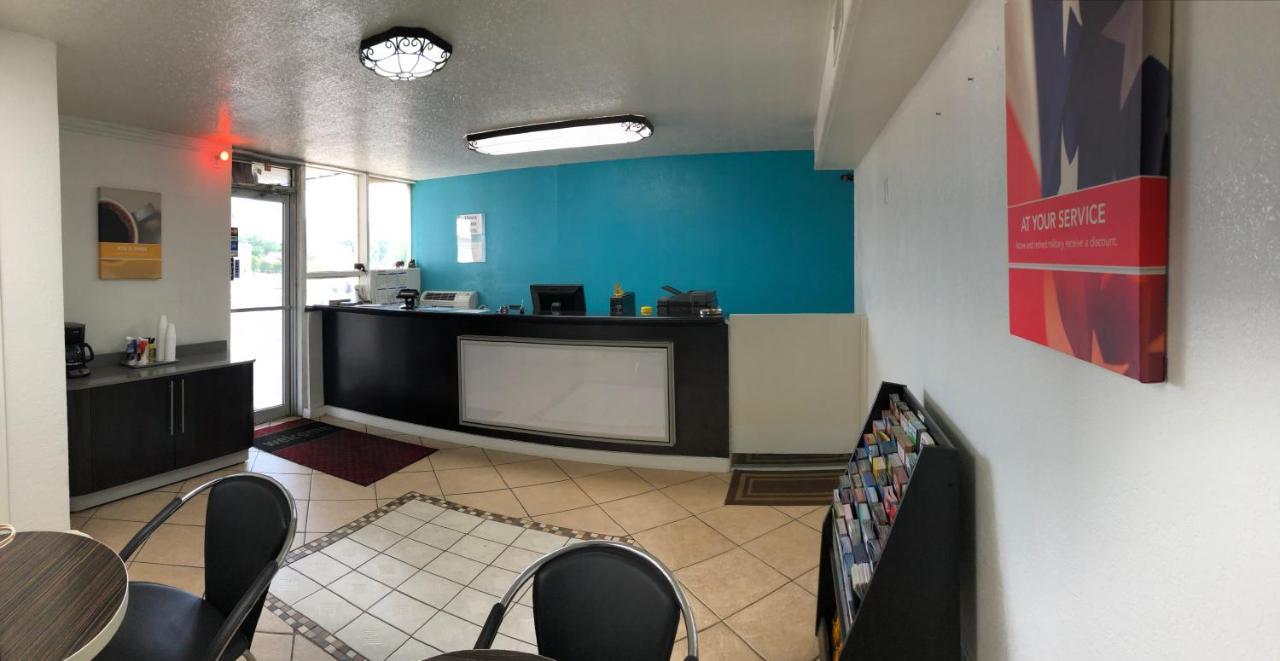 Trade Wind Motel Jacksonville Buitenkant foto