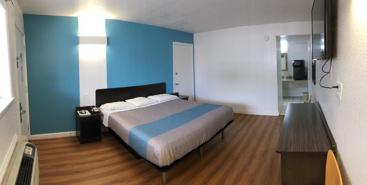 Trade Wind Motel Jacksonville Buitenkant foto